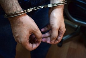 В Азербайджане арестованы 10 должностных лиц