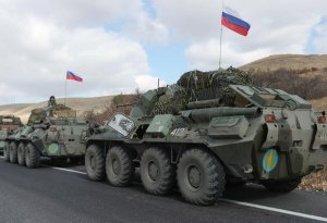 В Карабахе задержана колонна российских миротворцев