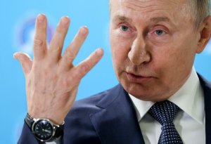 Putinin yeni saatının GİZLİNLƏRİ: ikibaşlı qartal, baş hərf...
