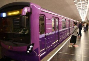 Metroda HƏYƏCANLI ANLAR: Sərnişinlər qatardan düşürüldü