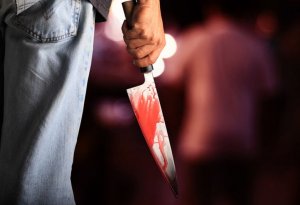 Şəmkirdə mağazada 42 yaşlı kişi bıçaqlanıb