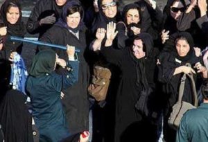 İran molla rejimi geri addım atdı:Əxlaq polisi ləğv edildi