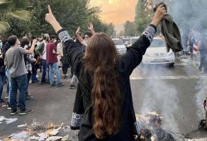 İranda baş örtüyü tələbi ləğv olunur?- Dini liderin açıqlamasında gizli məqamlar