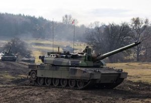 Fransa əsas tanklarını Ukraynaya verməyi düşünür