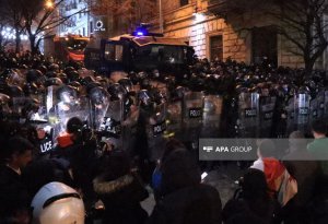 Tbilisidə etiraz aksiyası zamanı 50 nəfər saxlanılıb