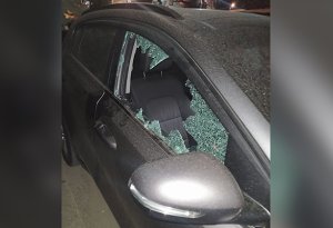 Bakıda aparıcının avtomobili qarət edildi - Foto