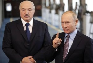 Lukaşenko yaxasını Putinin əlindən necə qurtarmaq istəyir? – İrana səfərin gizlinləri
