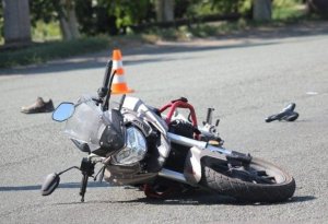 Bakıda 30 yaşlı motosikletçini avtomobil vurub