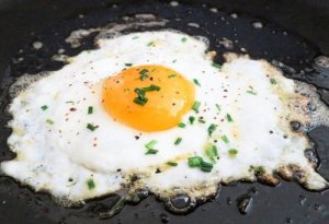 Yumurtanın axşam yeməyində faydaları