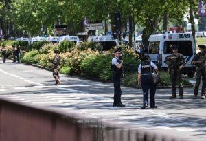 Fransada bıçaqlı hücum: 8 uşaq yaralandı