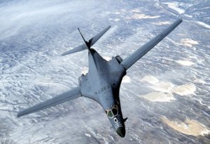 Amerikanın B-1B bombardmançı təyyarələri ilk dəfə İsveçə eniş etdi