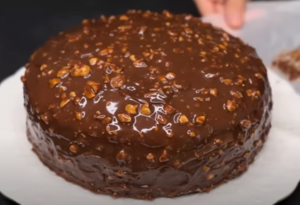 Ağızda əriyən şokoladlı tort resepti - VİDEO