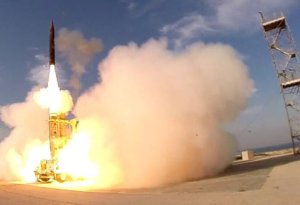 İsrail köhnə Sovet S-200 raketi ilə vuruldu