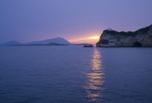 Siciliya sahillərində 3 sualtı vulkan aşkar edilib