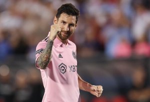 Messi ardıcıl 5 oyunda qol vurdu