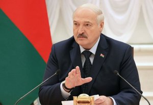 Lukaşenko Nazarbayevlə danışıb