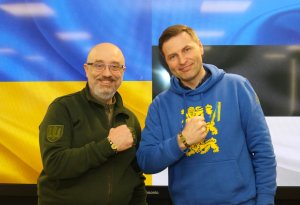 Estoniya hələ də kasetli sursatları Ukraynaya ötürməyib