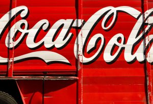 Coca-Cola ukraynalı uşaqların satışı ilə məşğul olub