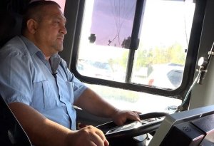 Avtobus sürücüsündən nümunəvi addım - VİDEO