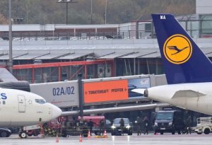 Hamburq hava limanında uçuşlar bərpa edilib