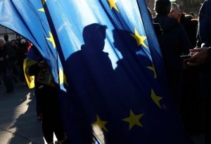 Fransa Avropa Birliyindəki yerini Ukraynaya verməyə çağırıb
