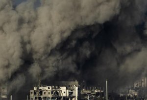 İsrail Qəzzada bir məktəbi yenidən bombalayıb