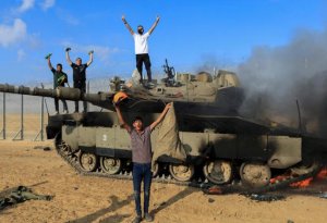 Hizbullah İsrail-Livan sərhədində yerləşən İsrail tankını raketlə vurub