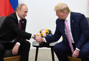 Bayden: Tramp Putinə “kiçilmişdir”