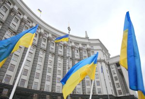 Ukraynada on doqquz nazirlikdən beşi bağlana bilər