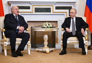 Putin Lukaşenko ilə telefon danışığı aparıb
