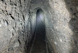 ŞOK! Tapılan yer altı gizli tunel görün hara gedirmiş +VİDEO