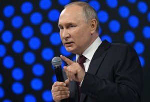 Putin “Krokus”da törədilən terror aktının istintaqının gedişindən danışıb