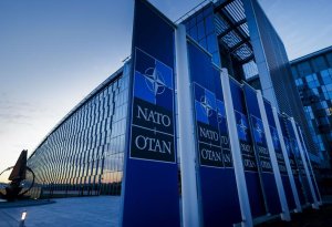 Macarıstan NATO-nun Ukraynaya hərbi təchizatının koordinasiyasında iştirakını istisna edir