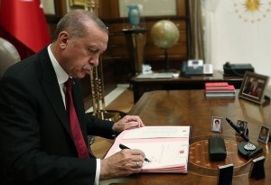Ərdoğan Azərbaycan, Gürcüstan və Türkiyə arasında imzalanmış sənədi təsdiqləyib