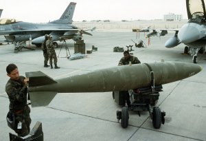 Serbiyada 1999-cu ildə NATO-nun hava bombası aşkar edildi