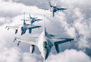 ABŞ Aİ-ni F-16-nın Ukrayna Silahlı Qüvvələrinə təhvil verilməsini təxirə salmağa məcbur edir