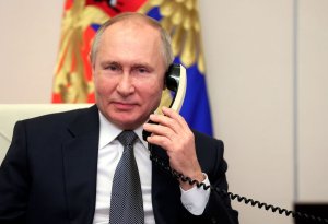 Putin Boliviya prezidenti ilə danışıb