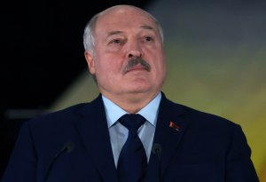 Lukaşenko İran prezidentinin ölümündə kimin günahkar olduğunu deyib