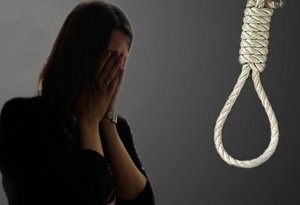 İki uşaq anası olan 29 yaşlı qadın intihar etdi