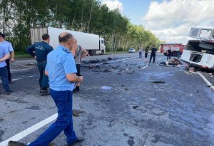 Rusiyada yol qəzasında 8 nəfər ölüb: 13 yaralı var