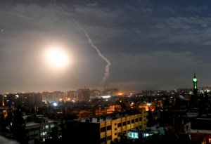 İsrail Suriyada iki hərbi obyektə hücum edib