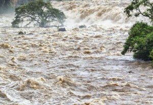 Rayonlara intensiv yağış yağır, çaylardan sel keçdi - FAKTİKİ HAVA


