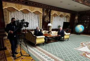 Lukaşenko: “Qərb Belarusu müharibəyə sürükləyir”