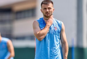 “Neftçi” “Trabzonspor”un futbolçusunu transfer etmək istəyir