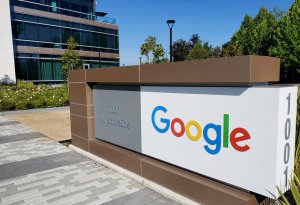 Google Rusiyada 5 milyon rubl cərimələnib