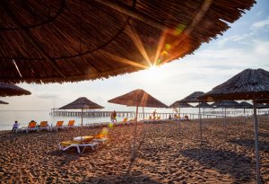 Türkiyə Qərbin sanksiyalarının Rusiyadan gələn turist axınına təsirini qiymətləndirib