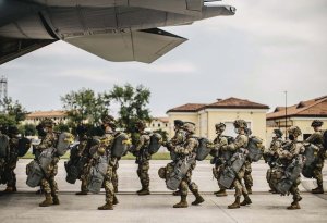 NATO yüksək döyüş hazırlığında olan hərbçilərinin sayını açıqlayıb