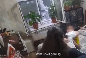 Bağlı qapı arxasında qalan 11 yaşlı uşaq xilas edildi - Video