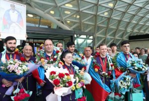 Paris Paralimpiadasında medal qazanan idmançılarımız Vətənə döndü -FOTO