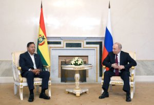 Boliviya prezidenti BRİKS sammitində Putinlə görüşmək istəyib